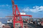 A port area along Yangtze